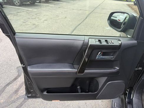 Used 2023 Toyota 4Runner TRD Off-Road Premium w/ Off Road Premium Plus Package image 14