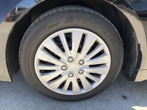 Used 2025 Toyota Corolla LE FWD image 11
