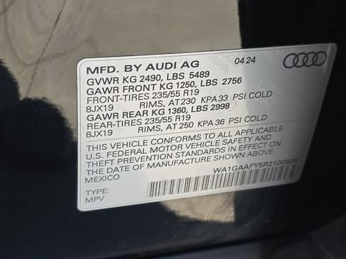 Used 2024 Audi Q5 2.0T Premium w/ Summer of Audi Package AWD/4WD image 39
