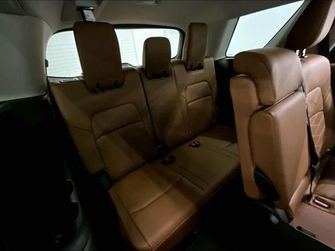 New 2025 Nissan Pathfinder Platinum w/ Lighting Package (N93) image 32