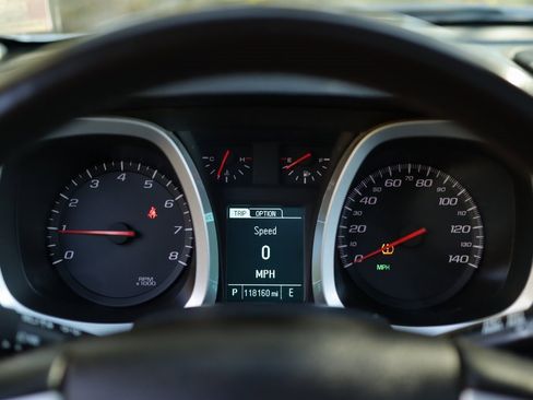 Used 2017 Chevrolet Equinox Premier w/ Enhanced Convenience Package image 11