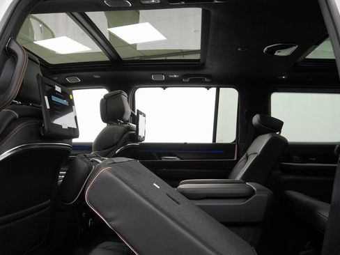 New 2025 Jeep Grand Wagoneer Series III w/ Rear Seat Video Group 1 image 19