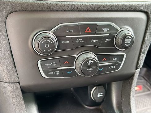 Used 2021 Dodge Charger R/T RWD image 15