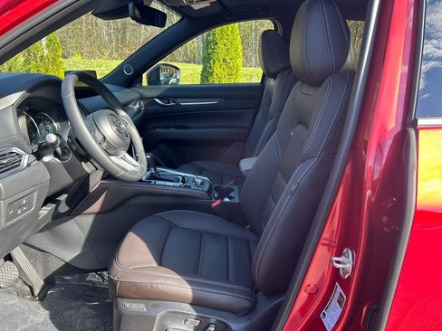 New 2025 MAZDA CX-5 Signature image 17