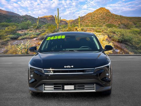 Certified 2025 Kia K4 EX FWD image 5
