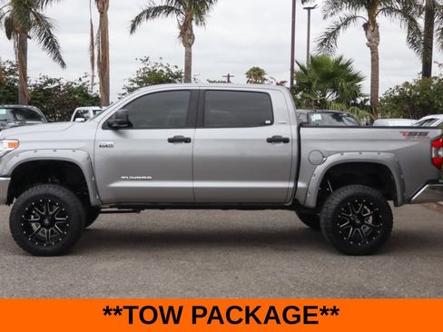 Used 2016 Toyota Tundra SR5 w/ SR5 Upgrade Package AWD/4WD image 5