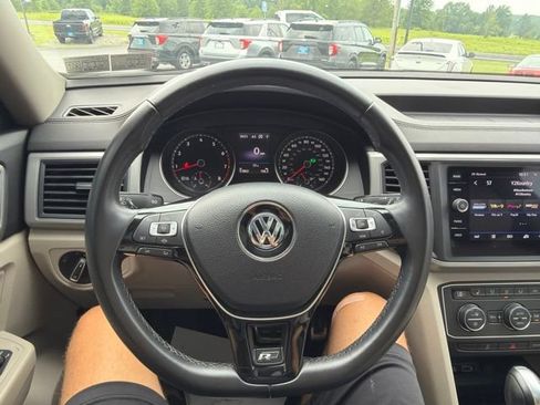 Used 2019 Volkswagen Atlas SE w/ Panoramic Sunroof Package AWD/4WD image 12