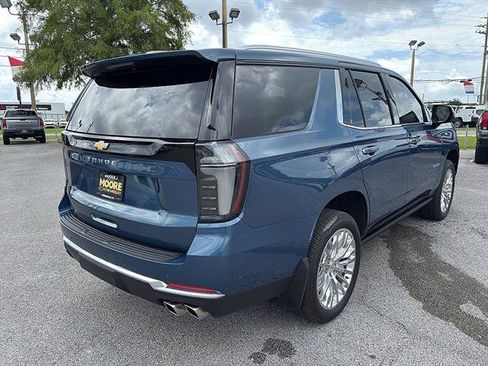 Used 2025 Chevrolet Tahoe High Country AWD/4WD image 5