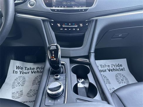 Certified 2022 Cadillac XT5 Premium Luxury image 51