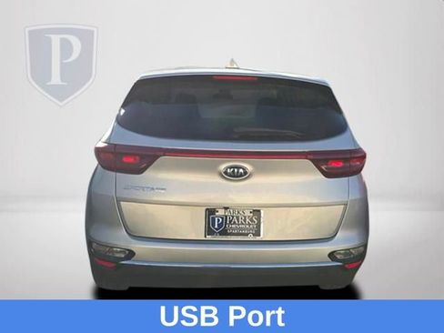 Used 2020 Kia Sportage LX image 5