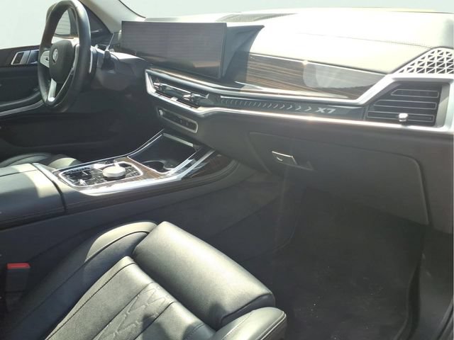 Used 2025 BMW X7 xDrive40i AWD/4WD image 25
