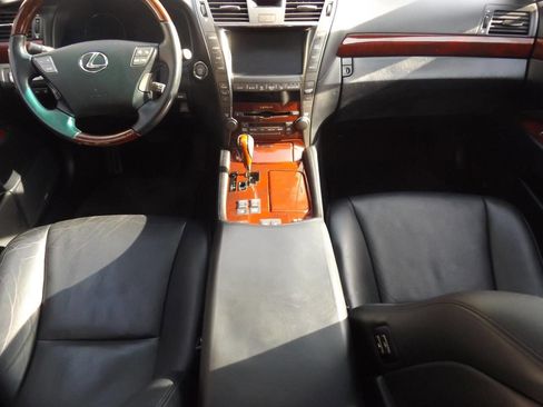 Used 2009 Lexus LS 460 AWD image 8