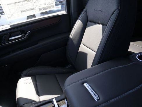 New 2026 GMC Yukon Denali AWD/4WD image 25