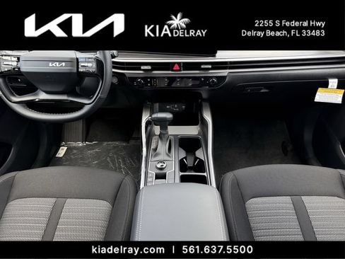 New 2026 Kia Sorento LX FWD image 13