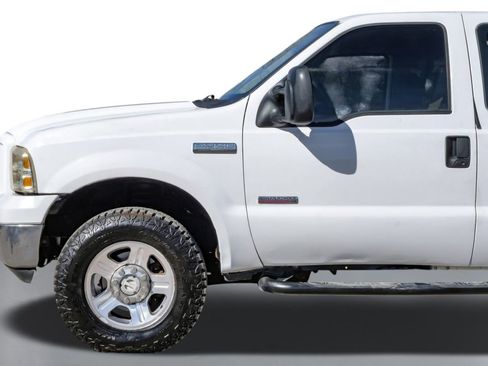 Used 2005 Ford F250 XL image 10