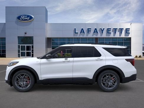 New 2026 Ford Explorer ST-Line w/ ST-Line Street Pack AWD/4WD image 3