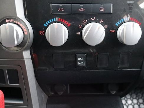 Used 2011 Toyota Tundra SR5 image 8