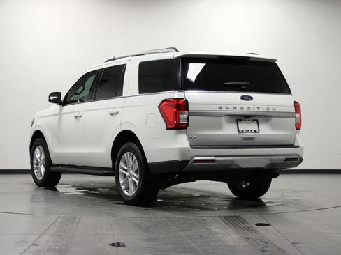 Used 2024 Ford Expedition XLT image 6