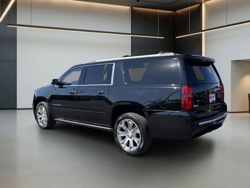 Used 2017 Chevrolet Suburban Premier AWD/4WD image 3