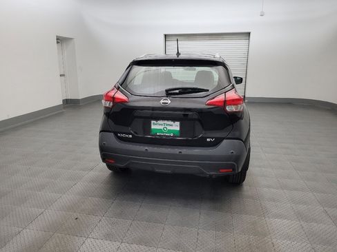 Used 2020 Nissan Kicks SV FWD image 7