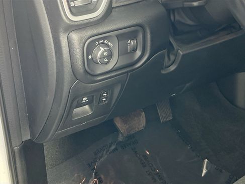 Used 2022 RAM 1500 Big Horn image 10