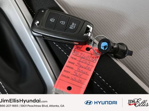 Certified 2023 Hyundai Venue SEL w/ Cargo Package image 12