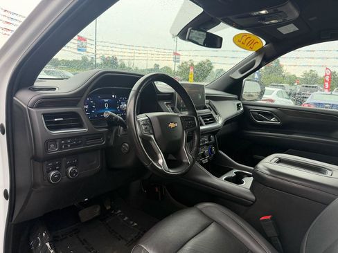 Used 2022 Chevrolet Tahoe LT w/ Luxury Package AWD/4WD image 15