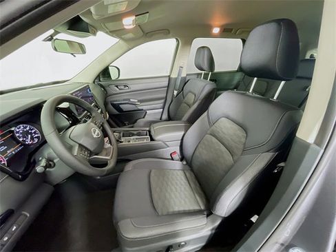 New 2026 Nissan Pathfinder SV image 13