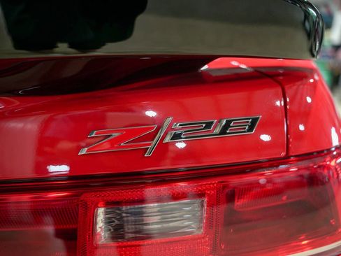 Used 2014 Chevrolet Camaro Z/28 image 25