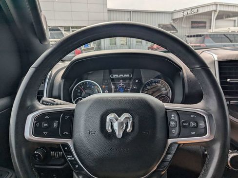 Used 2025 RAM 1500 4x4 Crew Cab image 19