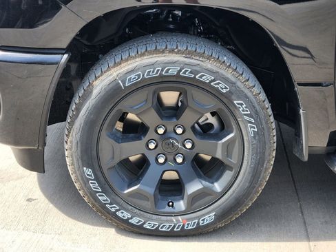 New 2026 RAM 1500 Express AWD/4WD image 10
