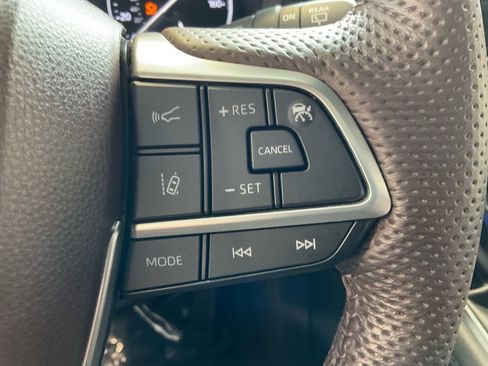 Certified 2022 Toyota Sienna Platinum w/ Protection Package (TMS) image 13