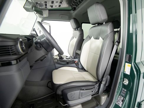 Used 2025 INEOS Grenadier AWD/4WD image 33