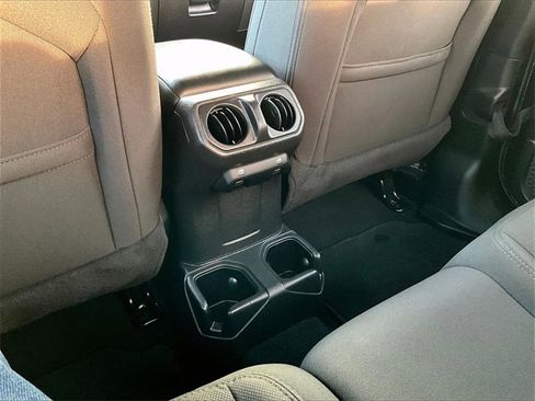 Used 2023 Jeep Gladiator Sport image 28