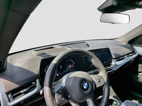 Used 2025 BMW X2 xDrive28i w/ Technology Package AWD/4WD image 12