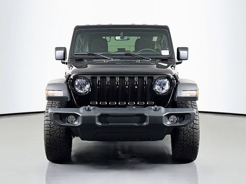 Used 2022 Jeep Wrangler Unlimited Sport AWD/4WD image 2
