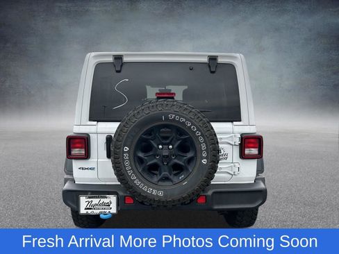 Used 2023 Jeep Wrangler Unlimited w/ Sun & Screen Package image 6