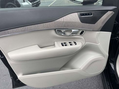 Used 2023 Volvo XC90 B6 Ultimate image 25