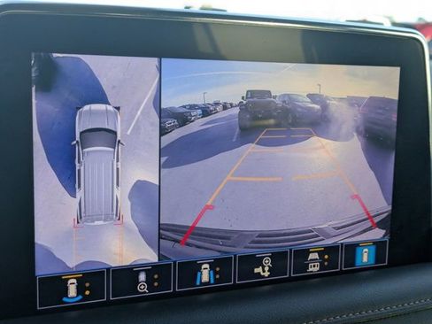 Used 2021 GMC Yukon AT4 w/ Rear Media and Nav Package image 19