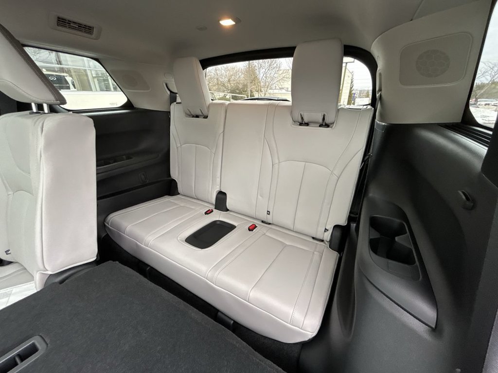 Used 2026 INFINITI QX60 Luxe w/ Cargo Package AWD/4WD image 14