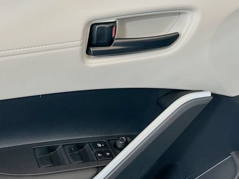 New 2026 Toyota Corolla Cross LE FWD image 17