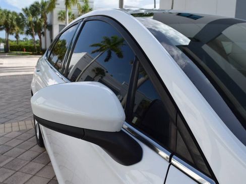 Used 2020 Ford Fusion SE FWD image 30