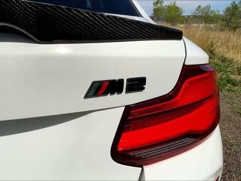 Used 2018 BMW M2 RWD image 8