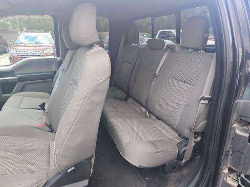 Used 2015 Ford F150 XLT w/ Equipment Group 302A Luxury AWD/4WD image 4