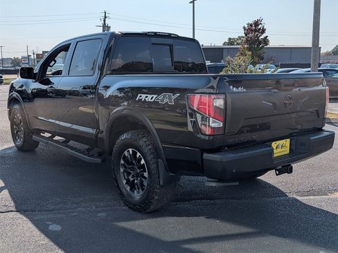 Used 2020 Nissan Titan PRO-4X w/ Pro-4x Convenience Package image 5