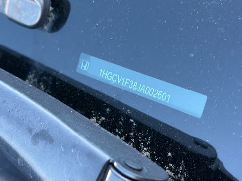 Used 2018 Honda Accord Sport image 3