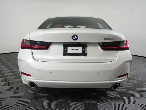Certified 2025 BMW 330i Sedan image 4