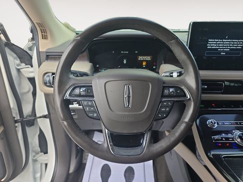 Used 2022 Lincoln Nautilus Reserve w/ Equipment Group 201A FWD image 12
