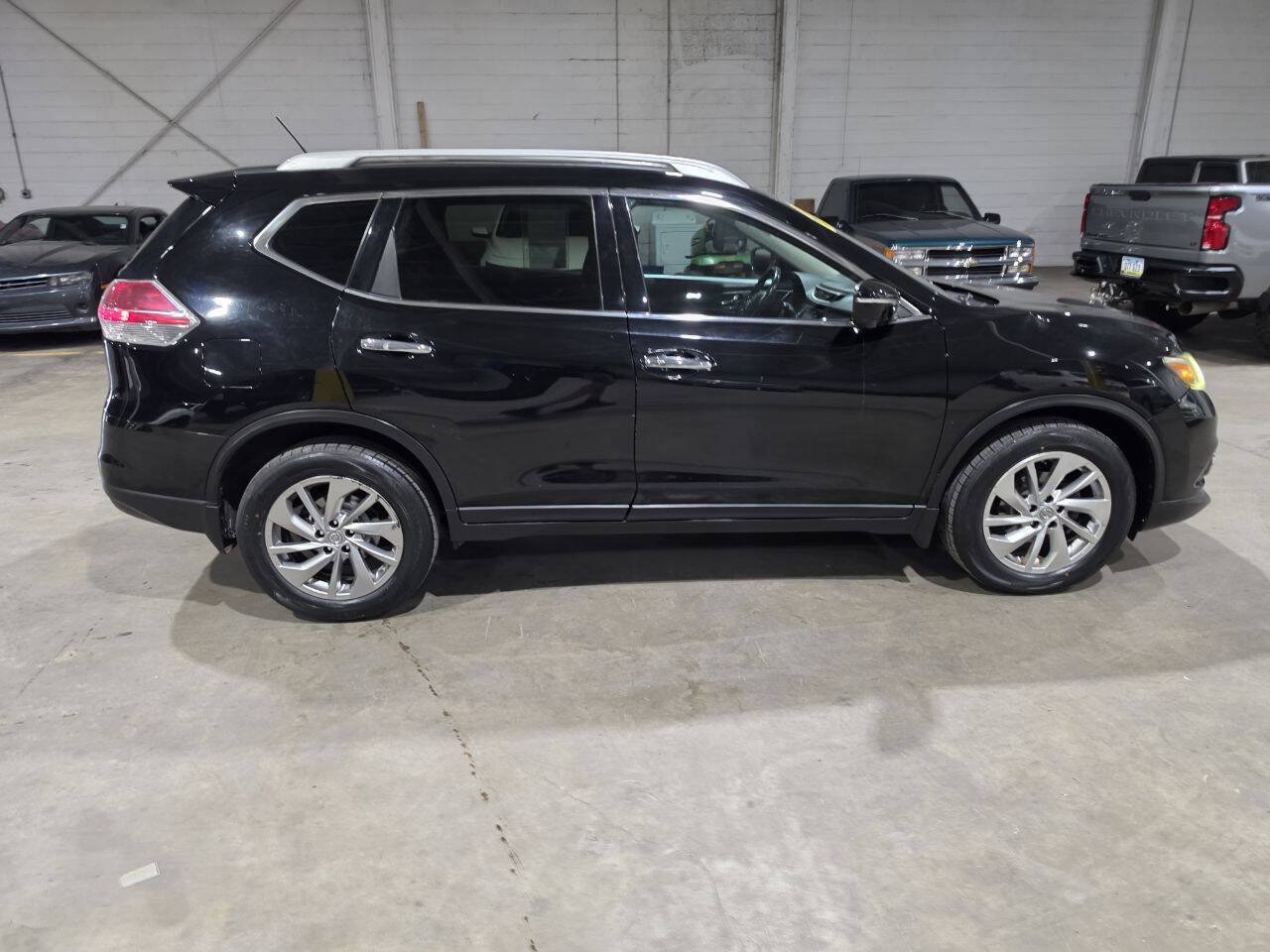Used 2015 Nissan Rogue SL w/ SL Premium Package AWD/4WD image 13