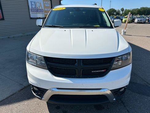 Used 2018 Dodge Journey Crossroad FWD image 2